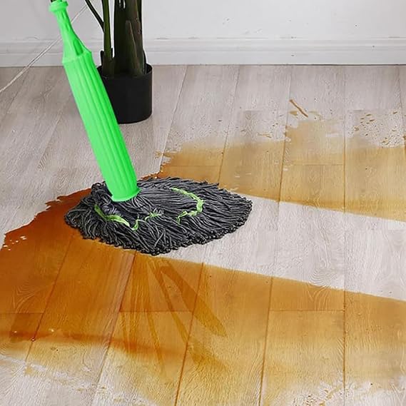 Self-twisting Water Rotating Mop